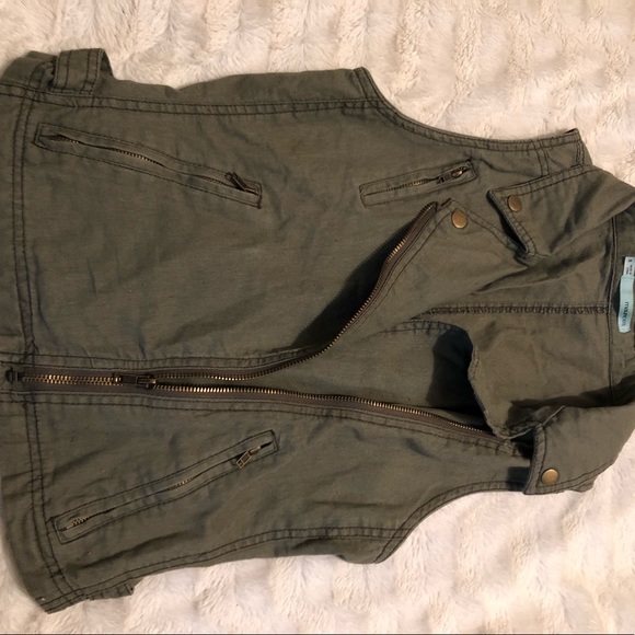 Maurice’s Collared Vest - Picture 3 of 8